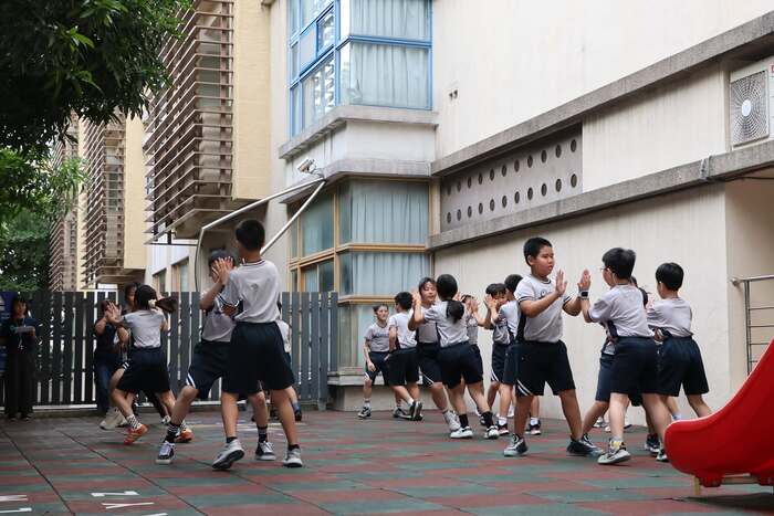 ☆一片地墊，鋪出孩子的安全；一份愛心，守護長安的幸福！☆