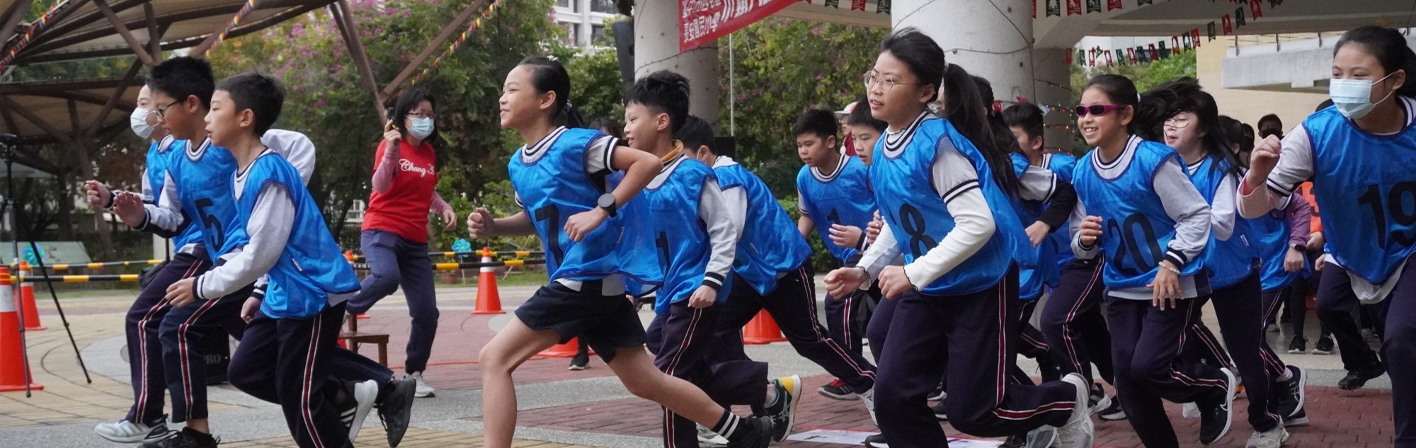 學生揮灑汗水，成為名副其實的小鐵人